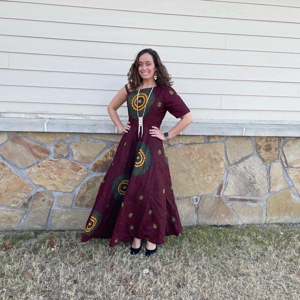 Size 6 custom dress. A-symmetrical shoulders